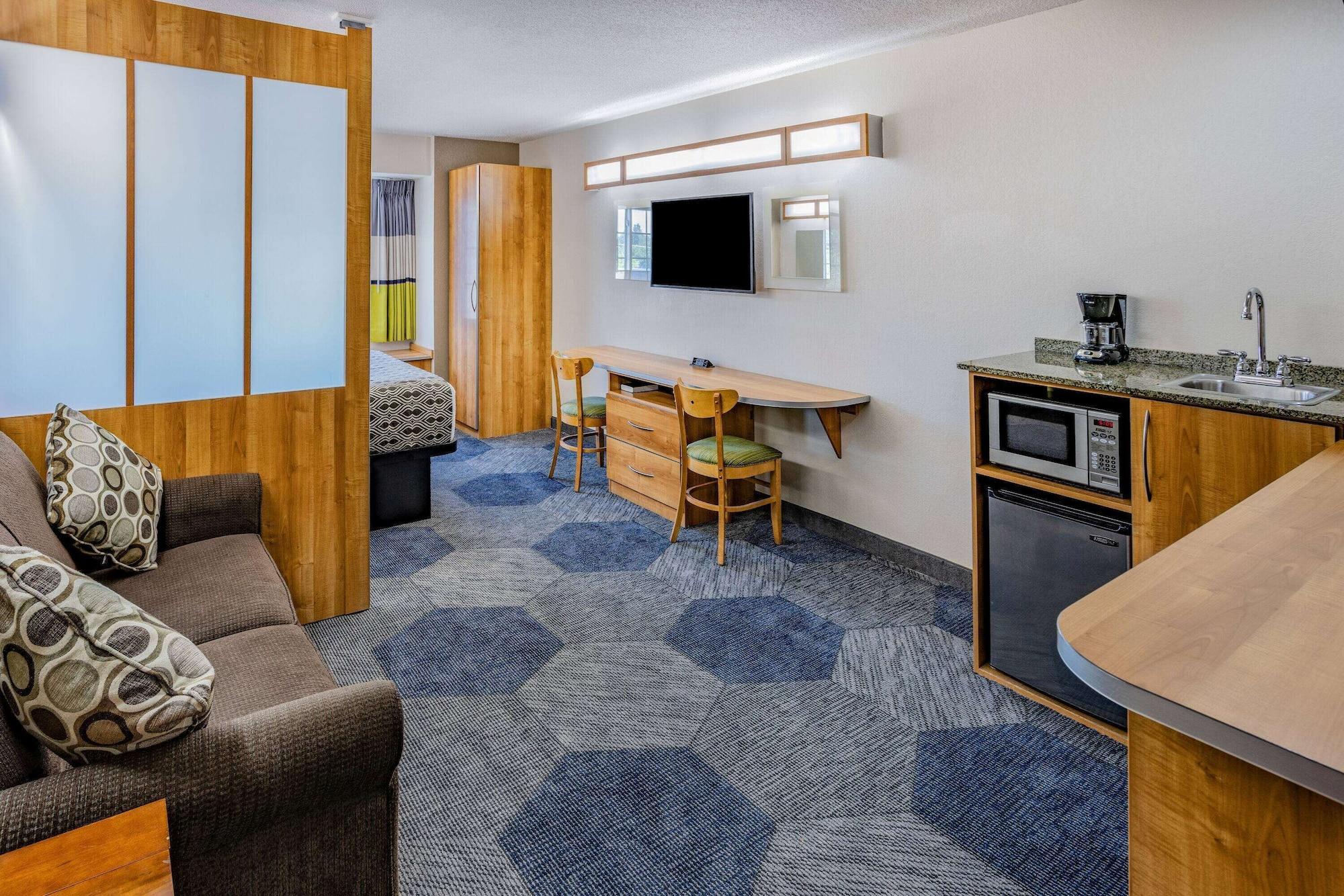 Microtel Inn & Suites By Wyndham Johnstown Eksteriør bilde